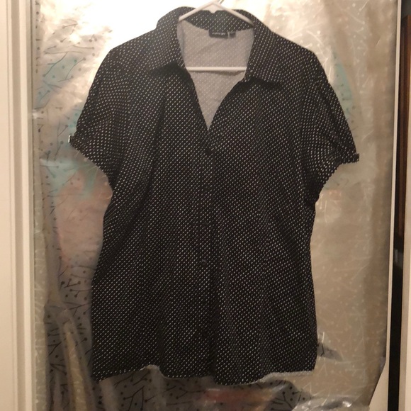 Black and white button down blouse - Picture 1 of 2